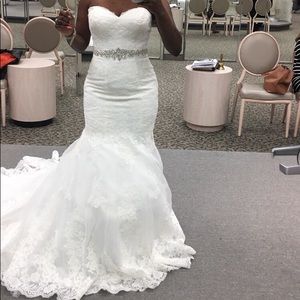 Wedding dress brand new never worn